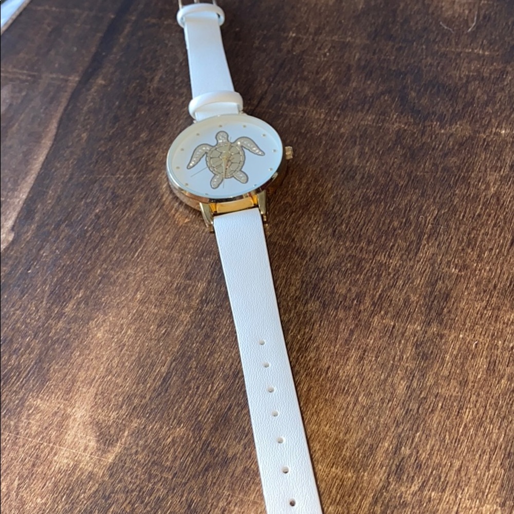Watch - Picture 2 of 3
